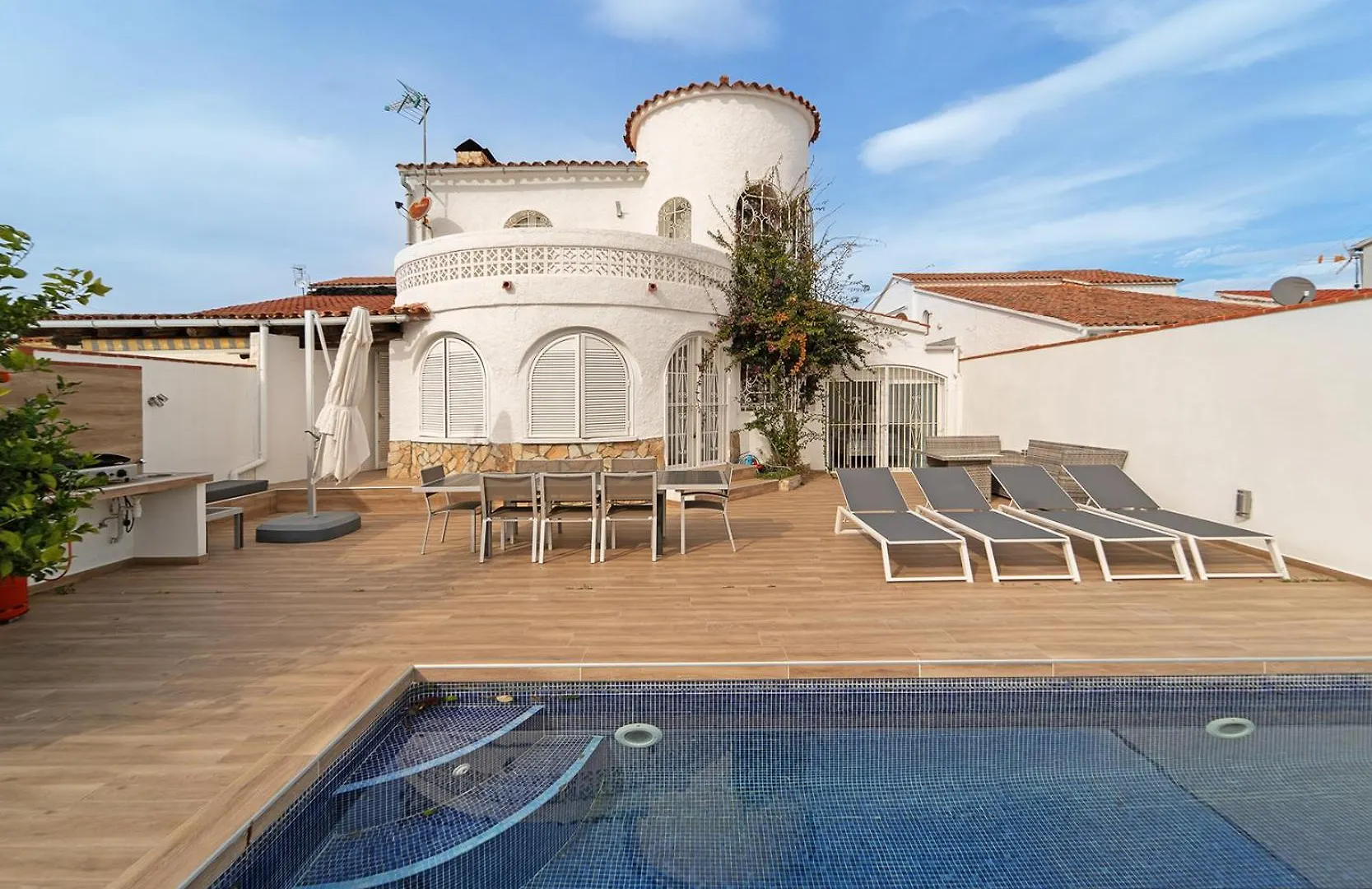 Welcs Casa 122 Emp Con Piscina Y Cerca Del Canal Empuriabrava Vila