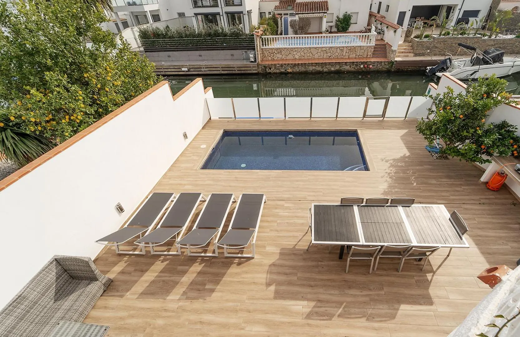 Welcs Casa 122 Emp Con Piscina Y Cerca Del Canal Empuriabrava 0*,  Španělsko