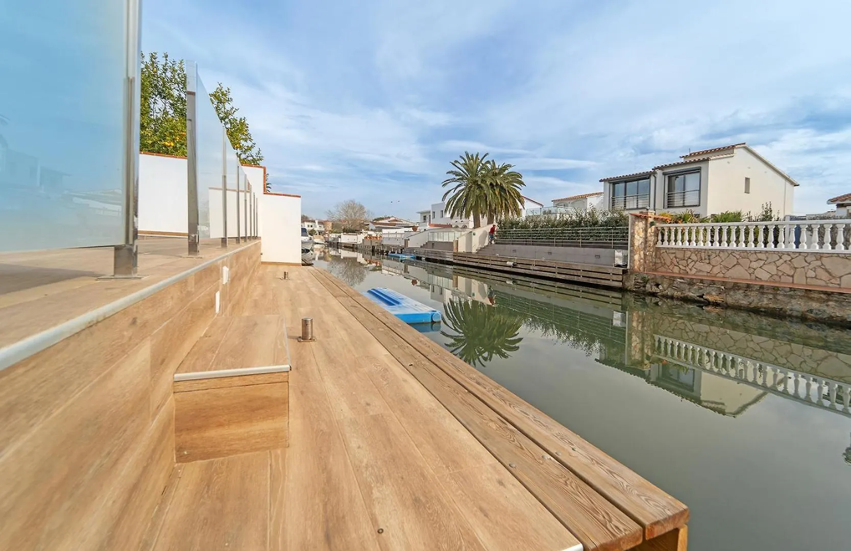 别墅 Welcs Casa 122 Emp Con Piscina Y Cerca Del Canal 艾姆布里亚布拉瓦