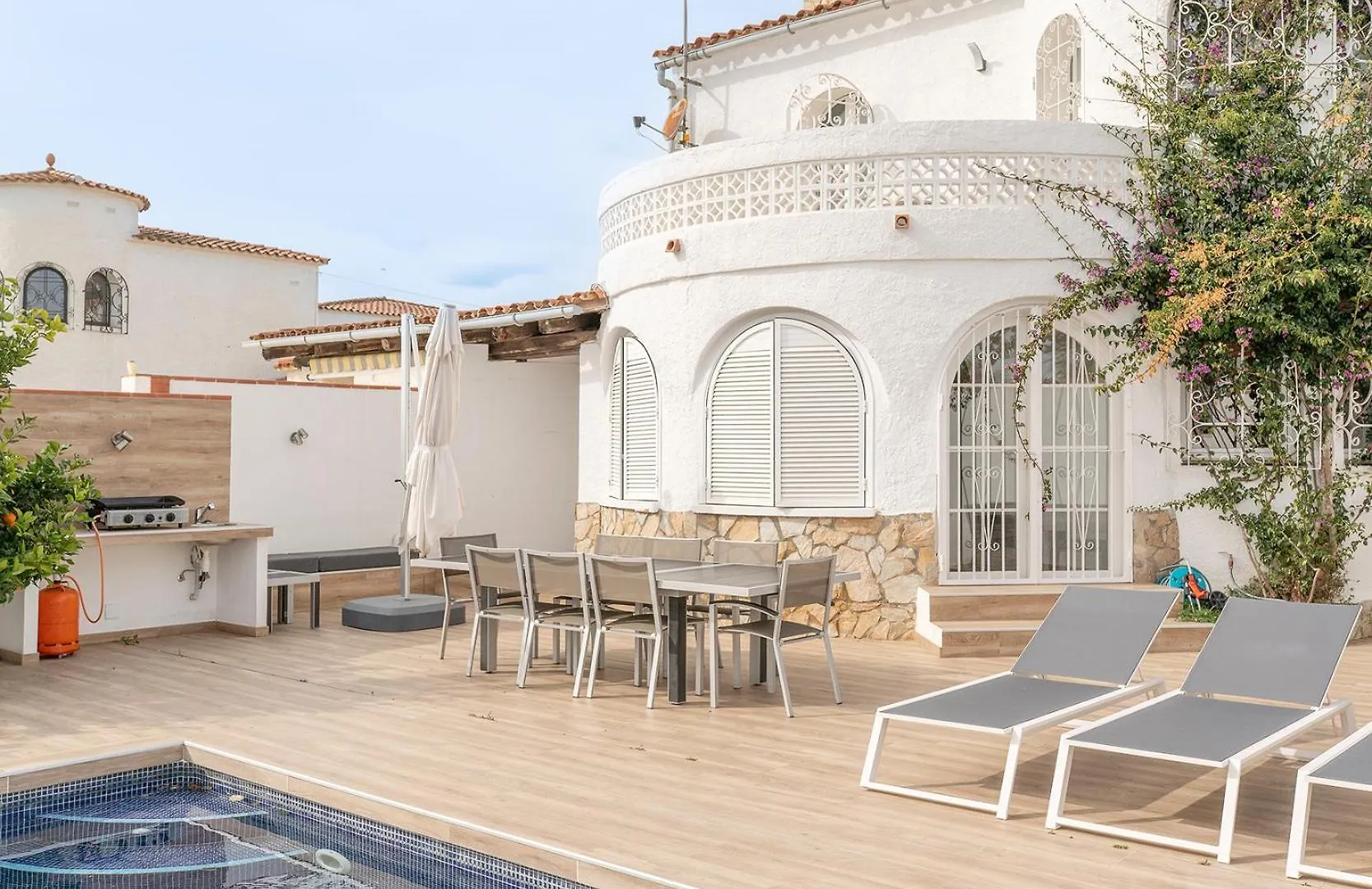 Vila Welcs Casa 122 Emp Con Piscina Y Cerca Del Canal Empuriabrava